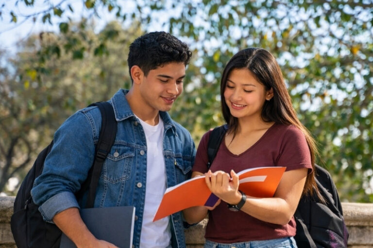 Estudiar en el extranjero: ventajas, desventajas y cómo decidir si es la mejor opción para ti en México